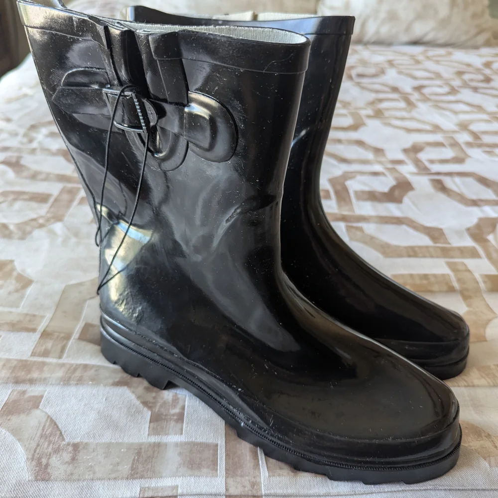 Women's Black Rain Boots - Picture 5 of 7